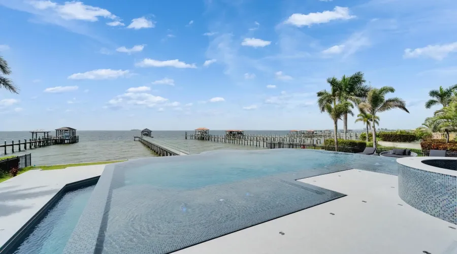 6526 Surfside Blvd, Apollo Beach, Florida, United States, 7 Bedrooms Bedrooms, 27 Rooms Rooms,6 BathroomsBathrooms,Residential,For Sale,Surfside Blvd,3,1868158