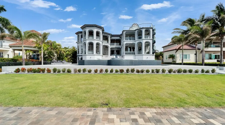 6526 Surfside Blvd, Apollo Beach, Florida, United States, 7 Bedrooms Bedrooms, 27 Rooms Rooms,6 BathroomsBathrooms,Residential,For Sale,Surfside Blvd,3,1868158