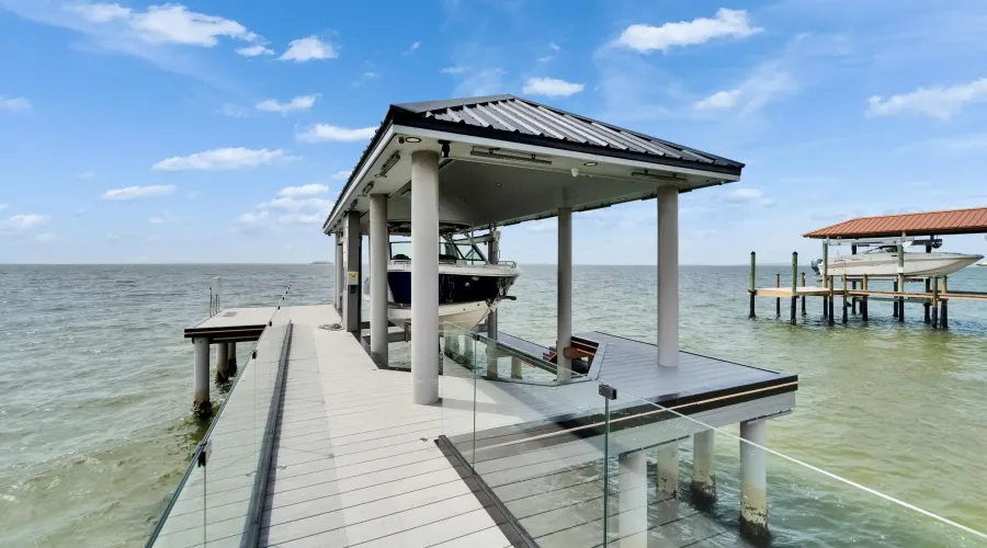 6526 Surfside Blvd, Apollo Beach, Florida, United States, 7 Bedrooms Bedrooms, 27 Rooms Rooms,6 BathroomsBathrooms,Residential,For Sale,Surfside Blvd,3,1868158