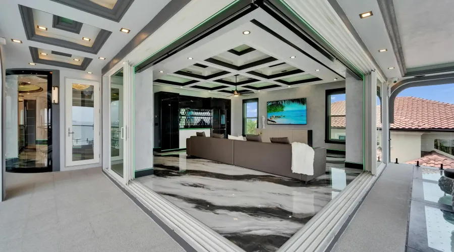 6526 Surfside Blvd, Apollo Beach, Florida, United States, 7 Bedrooms Bedrooms, 27 Rooms Rooms,6 BathroomsBathrooms,Residential,For Sale,Surfside Blvd,3,1868158