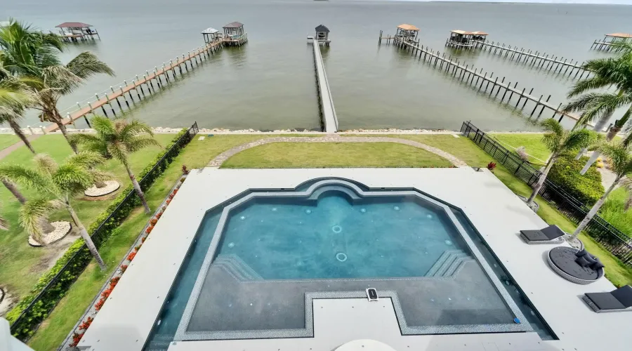 6526 Surfside Blvd, Apollo Beach, Florida, United States, 7 Bedrooms Bedrooms, 27 Rooms Rooms,6 BathroomsBathrooms,Residential,For Sale,Surfside Blvd,3,1868158