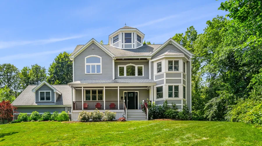8 Cogswell Street, Ipswich, Massachusetts, 01938, United States, 4 Bedrooms Bedrooms, 11 Rooms Rooms,3 BathroomsBathrooms,Residential,For Sale,Cogswell,1868160