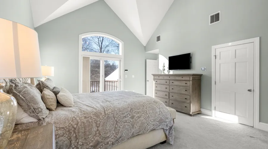 8 Cogswell Street, Ipswich, Massachusetts, 01938, United States, 4 Bedrooms Bedrooms, 11 Rooms Rooms,3 BathroomsBathrooms,Residential,For Sale,Cogswell,1868160