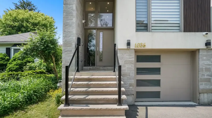 1036 Enola Avenue, Mississauga, Ontario, L5G 4A9, Canada, 3 Bedrooms Bedrooms, ,5 BathroomsBathrooms,Residential,For Sale,1868164