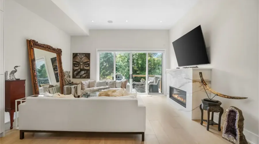 1036 Enola Avenue, Mississauga, Ontario, L5G 4A9, Canada, 3 Bedrooms Bedrooms, ,5 BathroomsBathrooms,Residential,For Sale,1868164