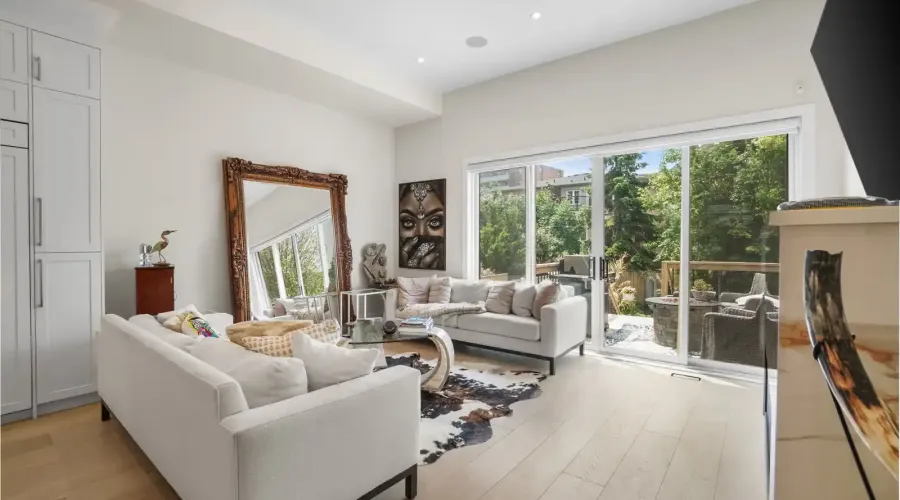 1036 Enola Avenue, Mississauga, Ontario, L5G 4A9, Canada, 3 Bedrooms Bedrooms, ,5 BathroomsBathrooms,Residential,For Sale,1868164