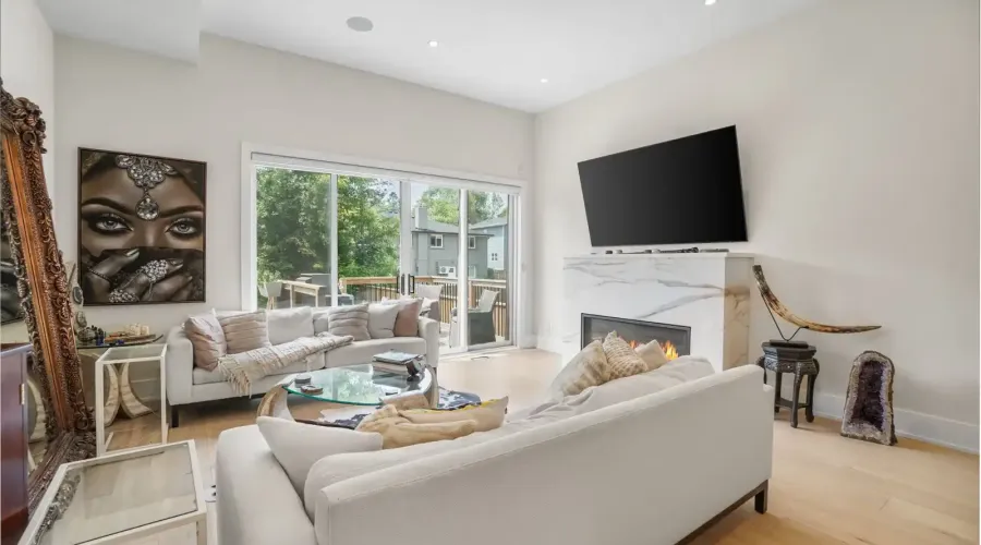1036 Enola Avenue, Mississauga, Ontario, L5G 4A9, Canada, 3 Bedrooms Bedrooms, ,5 BathroomsBathrooms,Residential,For Sale,1868164