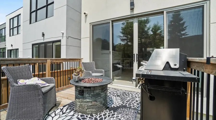 1036 Enola Avenue, Mississauga, Ontario, L5G 4A9, Canada, 3 Bedrooms Bedrooms, ,5 BathroomsBathrooms,Residential,For Sale,1868164