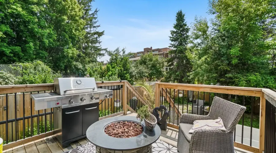 1036 Enola Avenue, Mississauga, Ontario, L5G 4A9, Canada, 3 Bedrooms Bedrooms, ,5 BathroomsBathrooms,Residential,For Sale,1868164
