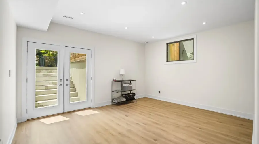 1036 Enola Avenue, Mississauga, Ontario, L5G 4A9, Canada, 3 Bedrooms Bedrooms, ,5 BathroomsBathrooms,Residential,For Sale,1868164