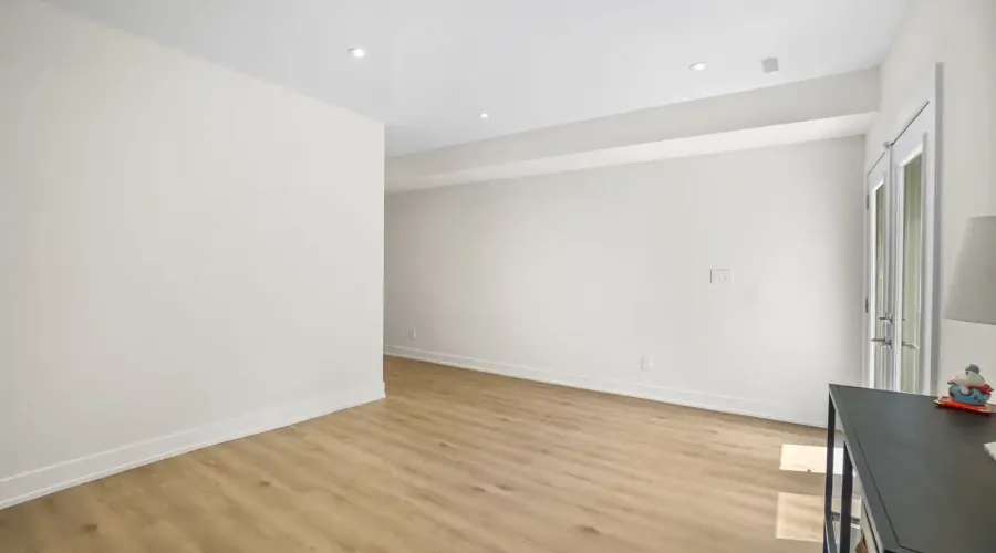 1036 Enola Avenue, Mississauga, Ontario, L5G 4A9, Canada, 3 Bedrooms Bedrooms, ,5 BathroomsBathrooms,Residential,For Sale,1868164