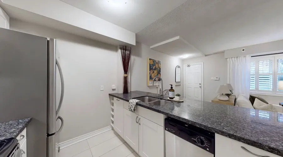 7 Sudbury St, Toronto, Ontario, Canada, 2 Bedrooms Bedrooms, 5 Rooms Rooms,1 BathroomBathrooms,Residential,For Sale,Sudbury ,1869169