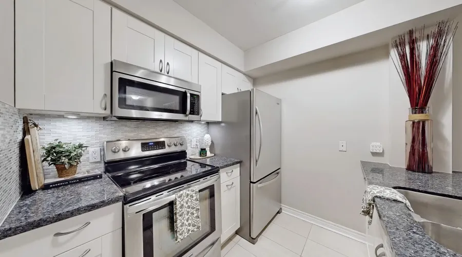 7 Sudbury St, Toronto, Ontario, Canada, 2 Bedrooms Bedrooms, 5 Rooms Rooms,1 BathroomBathrooms,Residential,For Sale,Sudbury ,1869169