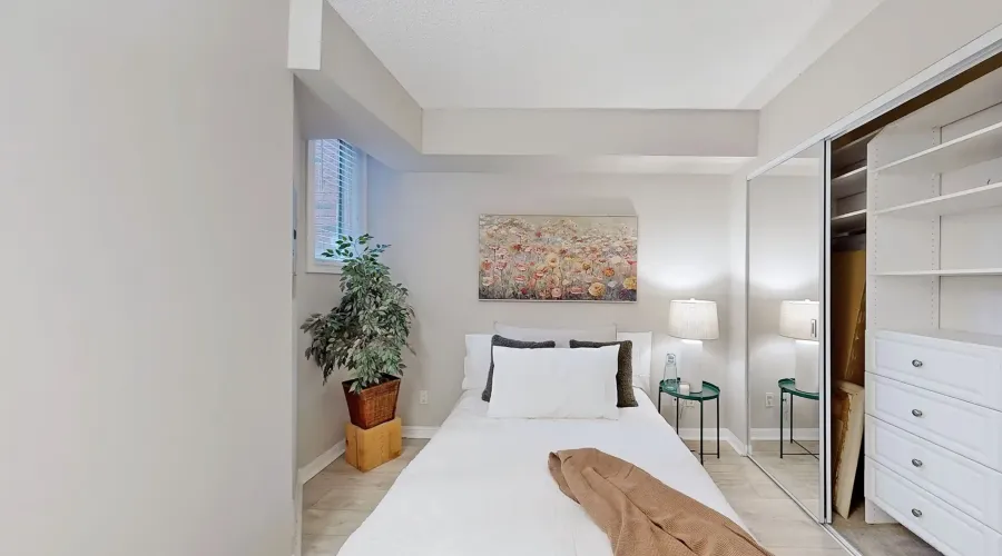 7 Sudbury St, Toronto, Ontario, Canada, 2 Bedrooms Bedrooms, 5 Rooms Rooms,1 BathroomBathrooms,Residential,For Sale,Sudbury ,1869169