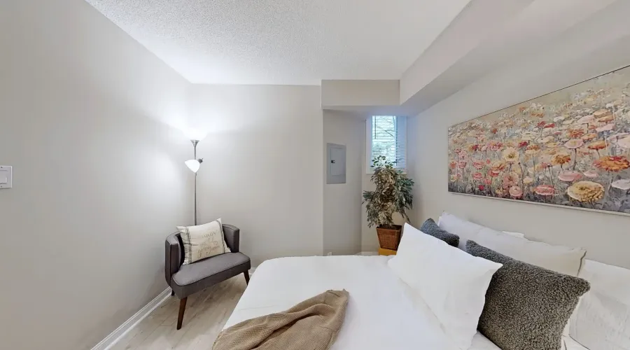 7 Sudbury St, Toronto, Ontario, Canada, 2 Bedrooms Bedrooms, 5 Rooms Rooms,1 BathroomBathrooms,Residential,For Sale,Sudbury ,1869169