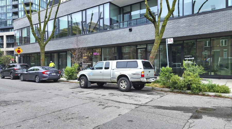 7 Sudbury St, Toronto, Ontario, Canada, 2 Bedrooms Bedrooms, 5 Rooms Rooms,1 BathroomBathrooms,Residential,For Sale,Sudbury ,1869169