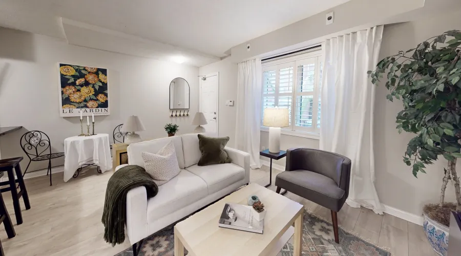 7 Sudbury St, Toronto, Ontario, Canada, 2 Bedrooms Bedrooms, 5 Rooms Rooms,1 BathroomBathrooms,Residential,For Sale,Sudbury ,1869169