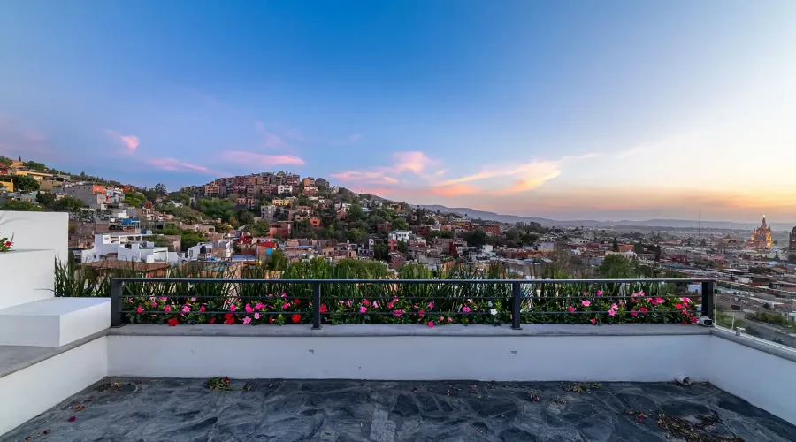 10 Cuesta de San José, San Miguel de Allende, 37700, Mexico, 6 Bedrooms Bedrooms, ,6 BathroomsBathrooms,Residential,For Sale,Cuesta de San José,1869170