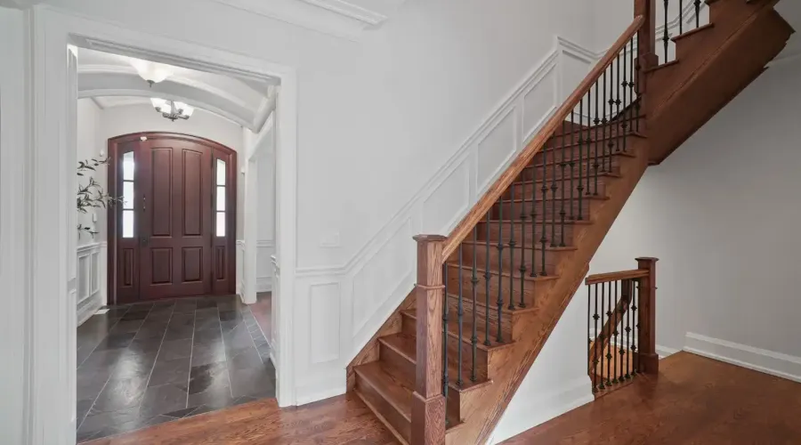 190 Maplewood Road, Mississauga, Ontario, L5G 2M6, Canada, 6 Bedrooms Bedrooms, ,6 BathroomsBathrooms,Residential,For Sale,Maplewood Road,1871837