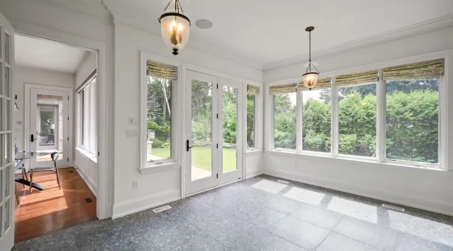 190 Maplewood Road, Mississauga, Ontario, L5G 2M6, Canada, 6 Bedrooms Bedrooms, ,6 BathroomsBathrooms,Residential,For Sale,Maplewood Road,1871837