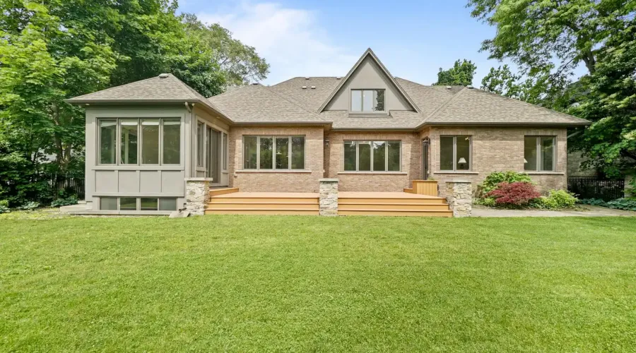 190 Maplewood Road, Mississauga, Ontario, L5G 2M6, Canada, 6 Bedrooms Bedrooms, ,6 BathroomsBathrooms,Residential,For Sale,Maplewood Road,1871837