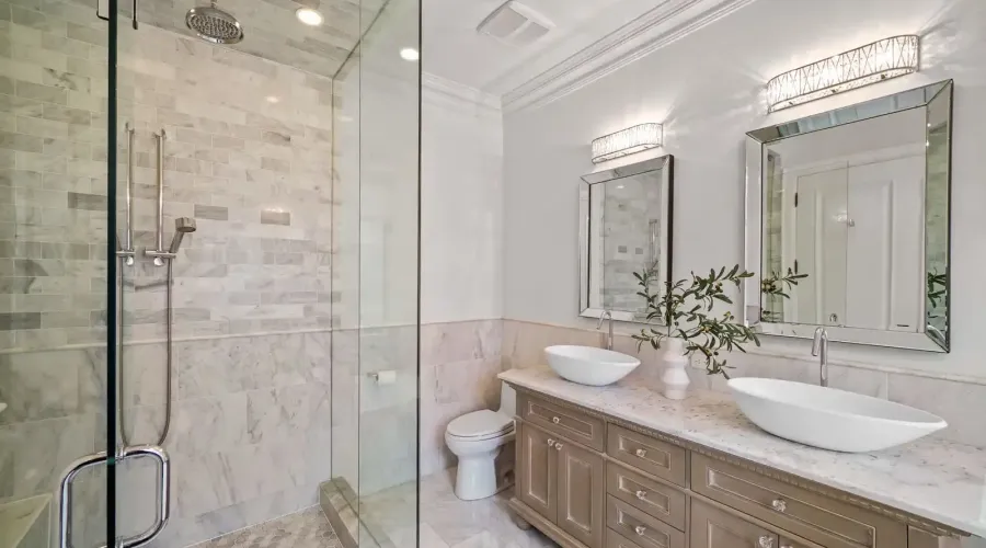 190 Maplewood Road, Mississauga, Ontario, L5G 2M6, Canada, 6 Bedrooms Bedrooms, ,6 BathroomsBathrooms,Residential,For Sale,Maplewood Road,1871837