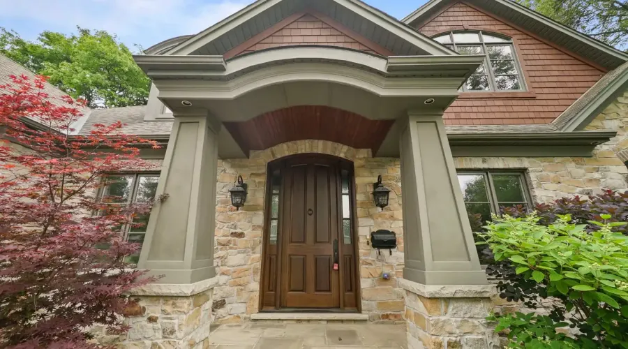 190 Maplewood Road, Mississauga, Ontario, L5G 2M6, Canada, 6 Bedrooms Bedrooms, ,6 BathroomsBathrooms,Residential,For Sale,Maplewood Road,1871837