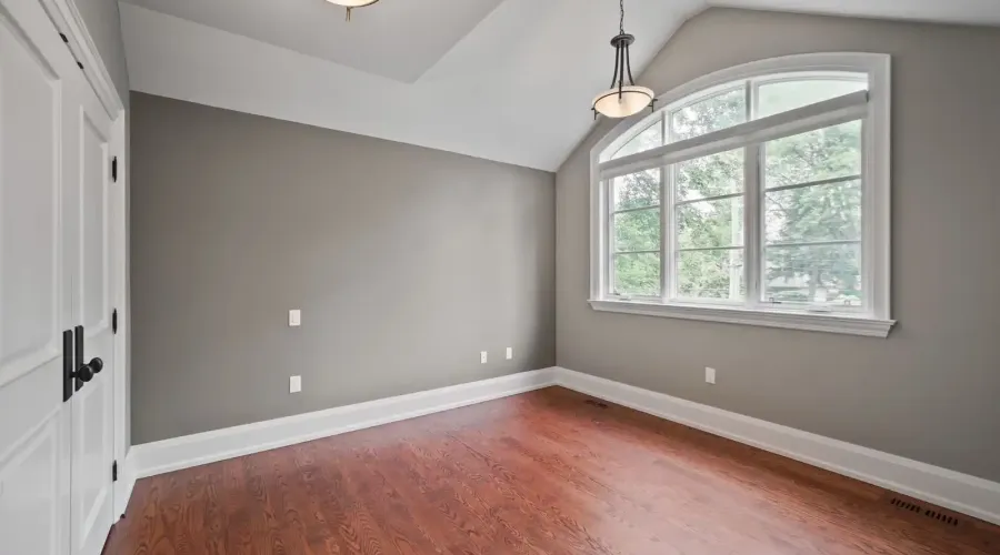 190 Maplewood Road, Mississauga, Ontario, L5G 2M6, Canada, 6 Bedrooms Bedrooms, ,6 BathroomsBathrooms,Residential,For Sale,Maplewood Road,1871837