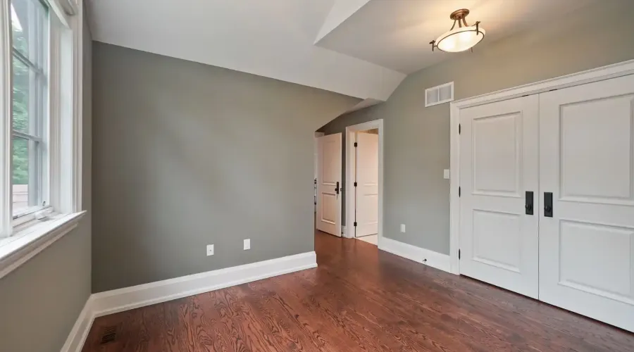 190 Maplewood Road, Mississauga, Ontario, L5G 2M6, Canada, 6 Bedrooms Bedrooms, ,6 BathroomsBathrooms,Residential,For Sale,Maplewood Road,1871837