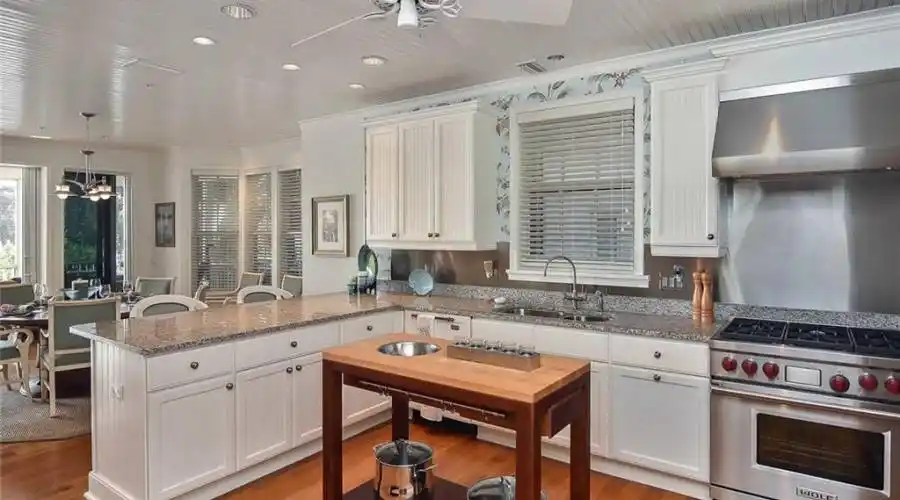 215 Useppa Island,Useppa Island,Florida 33924,United States,4 Bedrooms Bedrooms,4 BathroomsBathrooms,Residential,Useppa Island,183279