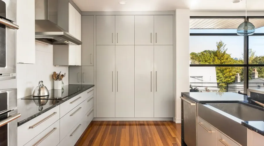 981 Hatch St, Cincinnati, Ohio, 45202, United States, 4 Bedrooms Bedrooms, ,4.5 BathroomsBathrooms,Residential,For Sale,1876705