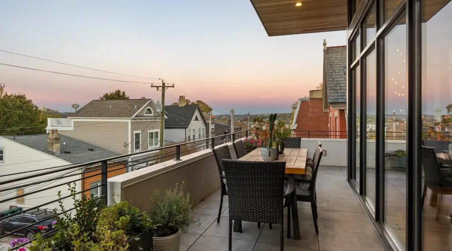 981 Hatch St, Cincinnati, Ohio, 45202, United States, 4 Bedrooms Bedrooms, ,4.5 BathroomsBathrooms,Residential,For Sale,1876705