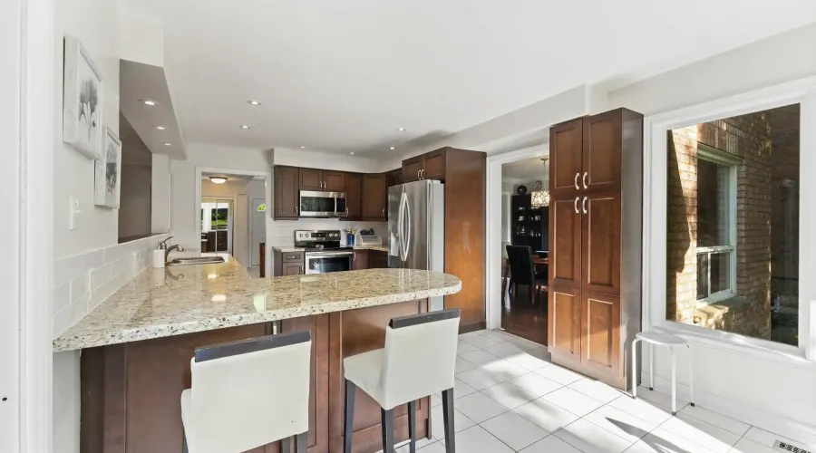61 Gilbank Dr, Toronto, Ontario, Canada, 4 Bedrooms Bedrooms, ,3 BathroomsBathrooms,Residential,For Sale,Gilbank,1876892