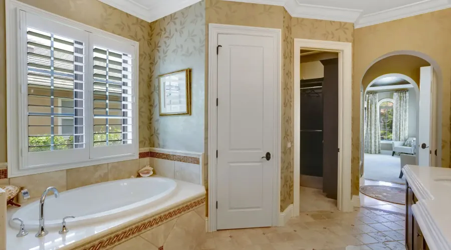 2138 El Dorado Pkwy W, Cape Coral, Florida, 3394, United States, 3 Bedrooms Bedrooms, 9 Rooms Rooms,4 BathroomsBathrooms,Residential,For Sale,El Dorado Pkwy W,1877855