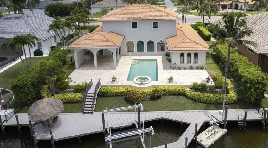 2138 El Dorado Pkwy W, Cape Coral, Florida, 3394, United States, 3 Bedrooms Bedrooms, 9 Rooms Rooms,4 BathroomsBathrooms,Residential,For Sale,El Dorado Pkwy W,1877855