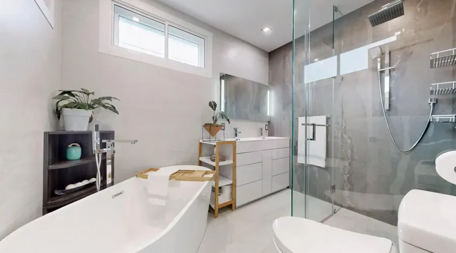330 Cedarvale Ave, Toronto, Ontario, Canada, 3 Bedrooms Bedrooms, ,4 BathroomsBathrooms,Residential,For Sale,Cedarvale,1877870