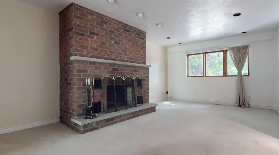 16 Bayview Park Lane, Richmond Hill, Ontario, Canada, ,Residential,For Sale,Bayview Park,1877875