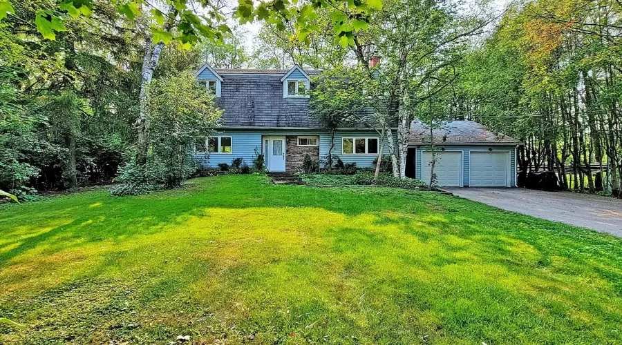 16 Bayview Park Lane, Richmond Hill, Ontario, Canada, ,Residential,For Sale,Bayview Park,1877875