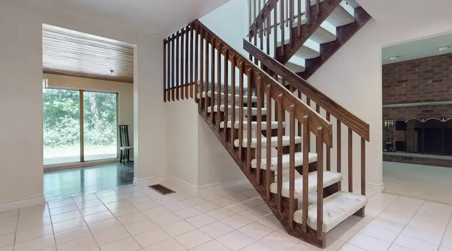 16 Bayview Park Lane, Richmond Hill, Ontario, Canada, ,Residential,For Sale,Bayview Park,1877875
