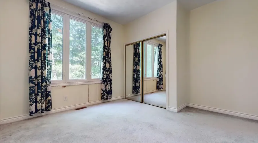 16 Bayview Park Lane, Richmond Hill, Ontario, Canada, ,Residential,For Sale,Bayview Park,1877875