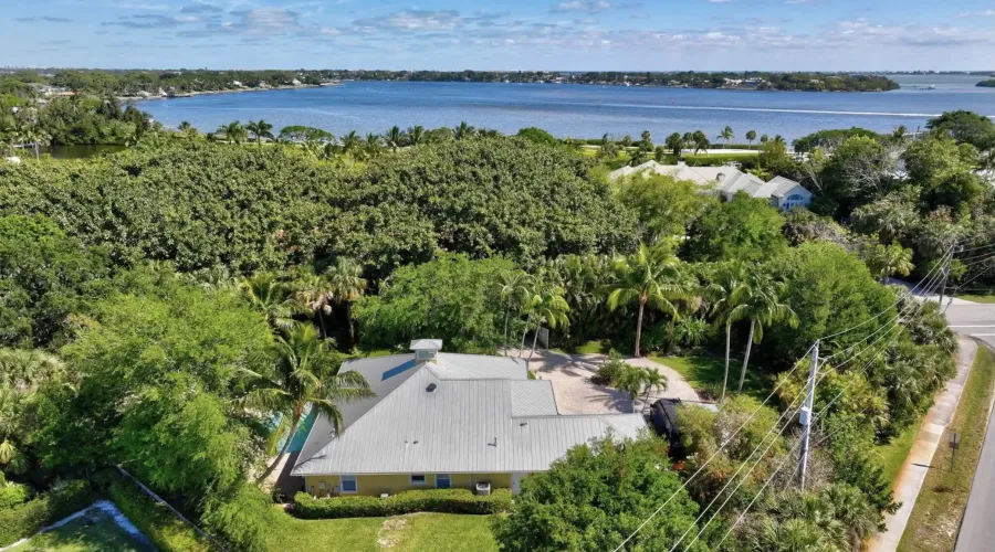 3020 SE St Lucie Boulevard, Stuart, Florida, United States, 4 Bedrooms Bedrooms, ,3 BathroomsBathrooms,Residential,For Sale,3020 SE St Lucie Boulevard,1877877