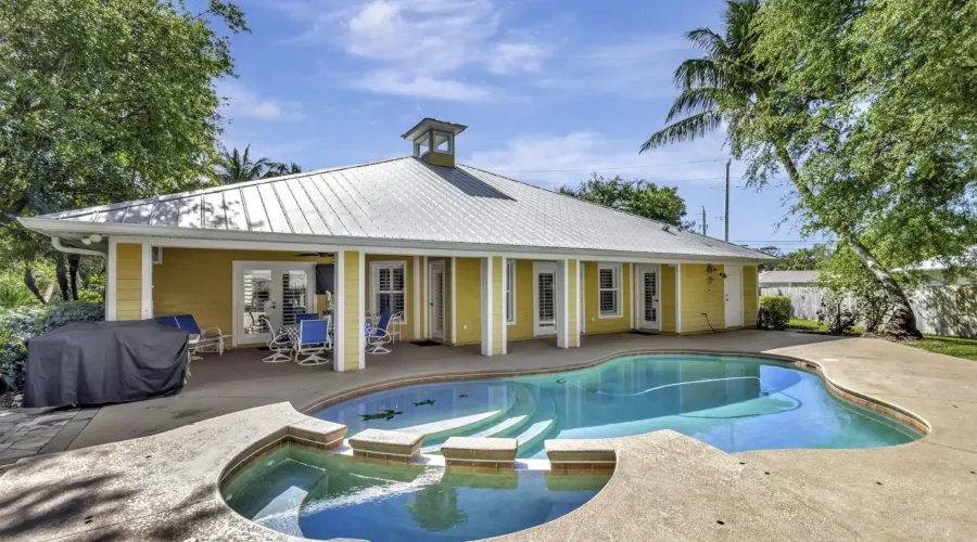3020 SE St Lucie Boulevard, Stuart, Florida, United States, 4 Bedrooms Bedrooms, ,3 BathroomsBathrooms,Residential,For Sale,3020 SE St Lucie Boulevard,1877877