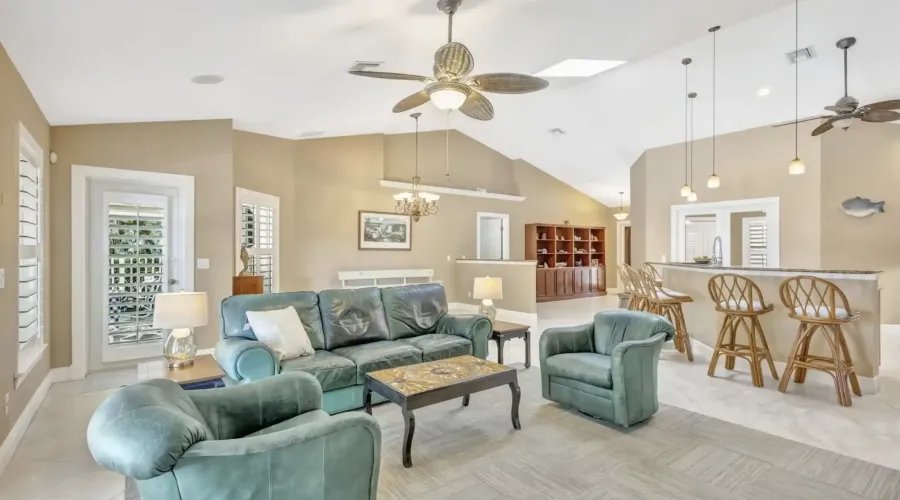 3020 SE St Lucie Boulevard, Stuart, Florida, United States, 4 Bedrooms Bedrooms, ,3 BathroomsBathrooms,Residential,For Sale,3020 SE St Lucie Boulevard,1877877