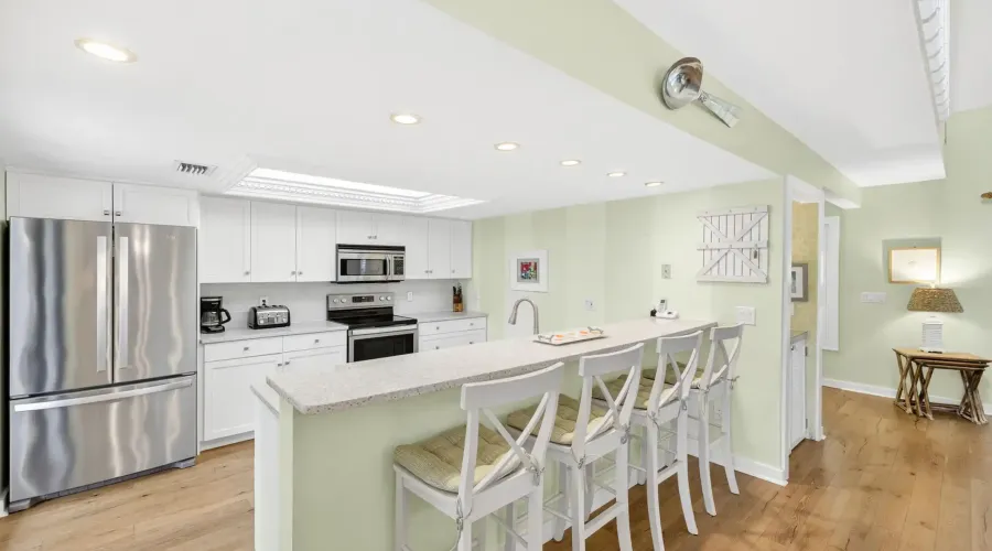 33 Urchin Court, Captiva, Florida, 33924, United States, 2 Bedrooms Bedrooms, 9 Rooms Rooms,2 BathroomsBathrooms,Residential,For Sale,Urchin,1880360