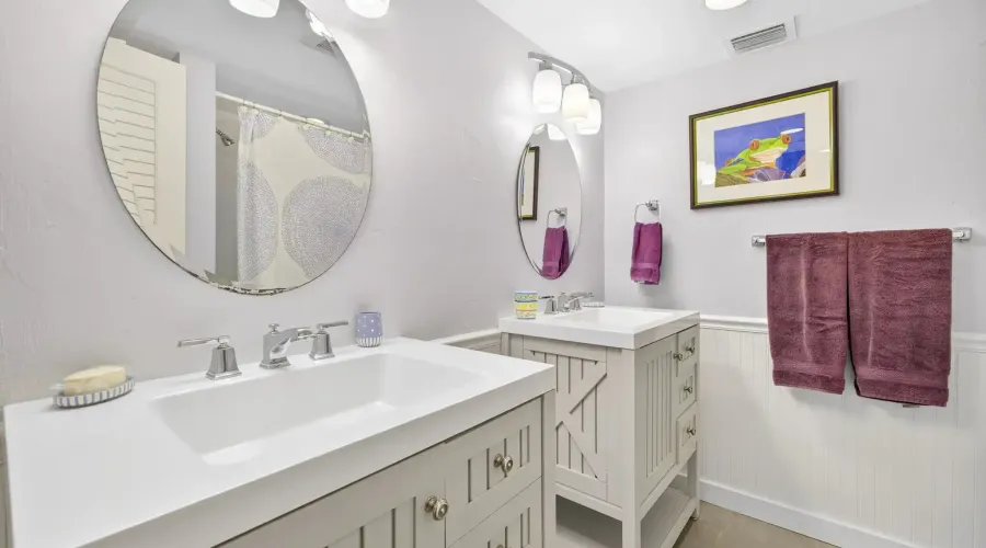 33 Urchin Court, Captiva, Florida, 33924, United States, 2 Bedrooms Bedrooms, 9 Rooms Rooms,2 BathroomsBathrooms,Residential,For Sale,Urchin,1880360