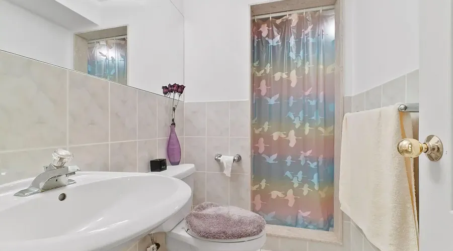 978 Tennyson Avenue, Mississauga, Ontario, L5H 2Z1, Canada, 4 Bedrooms Bedrooms, ,6 BathroomsBathrooms,Residential,For Sale,Tennyson Avenue,1880361