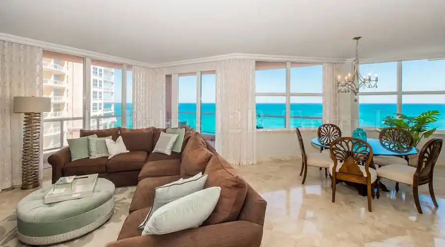 2100 N Ocean Blvd,Fort Lauderdale,Florida 33305,United States,3 Bedrooms Bedrooms,2 BathroomsBathrooms,Residential,184006