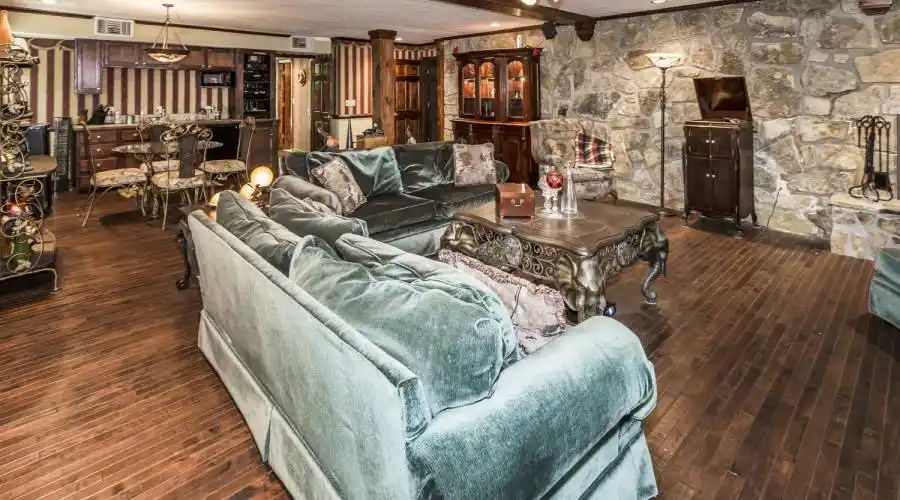 2315 Headrick Lead,Sevierville,Tennessee 37862,United States,6 Bedrooms Bedrooms,30 Rooms Rooms,8 BathroomsBathrooms,Residential,Headrick Lead ,4,184147