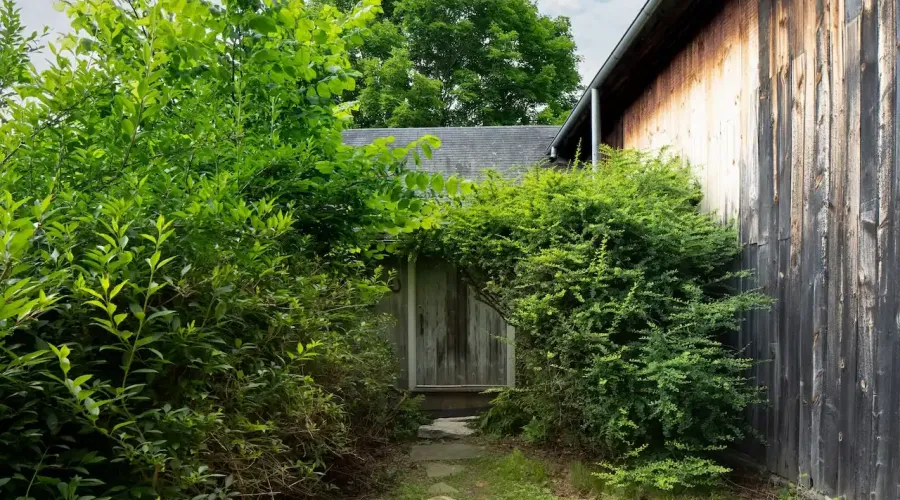12 Popple Swamp Road, Cornwall, Connecticut, 06754, United States, 6 Bedrooms Bedrooms, 12 Rooms Rooms,3 BathroomsBathrooms,Residential,For Sale,Popple Swamp,1886854