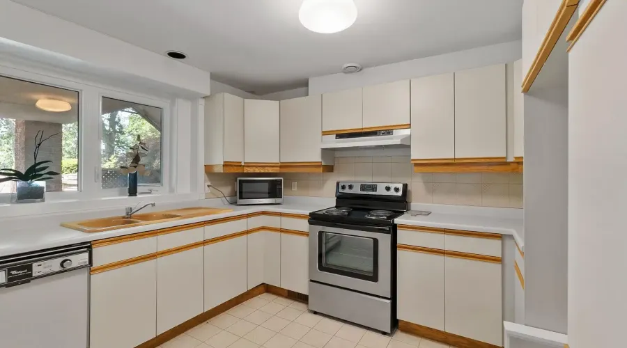 2235 Shawanaga Trail, Mississauga, Ontario, L5H 3X6, Canada, 5 Bedrooms Bedrooms, ,7 BathroomsBathrooms,Residential,For Sale,Shawanaga Trail,1886855